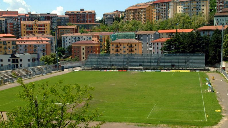 Incidenti al “Viviani” di Potenza, Daspo per 7 tifosi del Cerignola