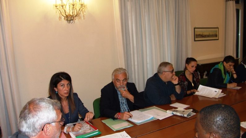 Vertice sull'immigrazione: in Irpinia accolti quasi 2000 profughi, ma non ci sono più strutture per i nuovi imminenti arrivi