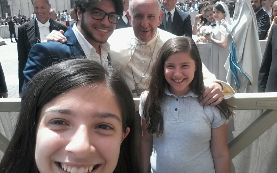 I figli di Maria Chindamo ricevuti da Papa Francesco  «So già tutto» e l’abbraccio ai ragazzi del Pontefice