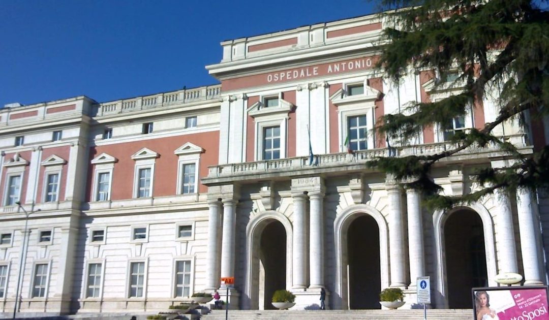 Poche lenzuola in ospedali: Regione Campania annuncia esposto