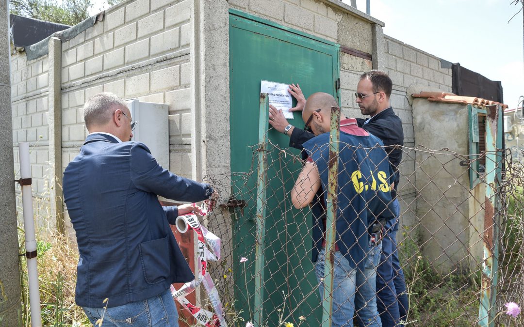 Antenne televisive sequestrate a Vibo Valentia: partono tre avvisi di garanzia, uno anche per Mediaset