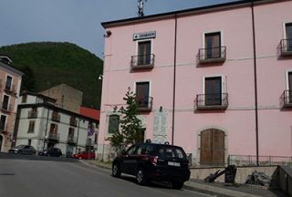 Monteforte, non gli offrono le sigarette e per vendetta inscenano una rapina: denunciati due giovani
