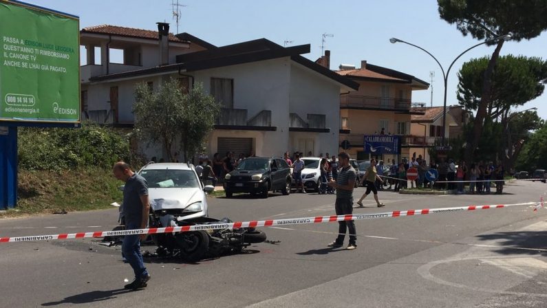 Incidente stradale nel Vibonese, due feriti graviScontro tra uno scooter e un'automobile