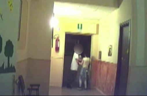 VIDEO – Maltrattamenti a pazienti disabili e anziani in una casa di cura di Crotone