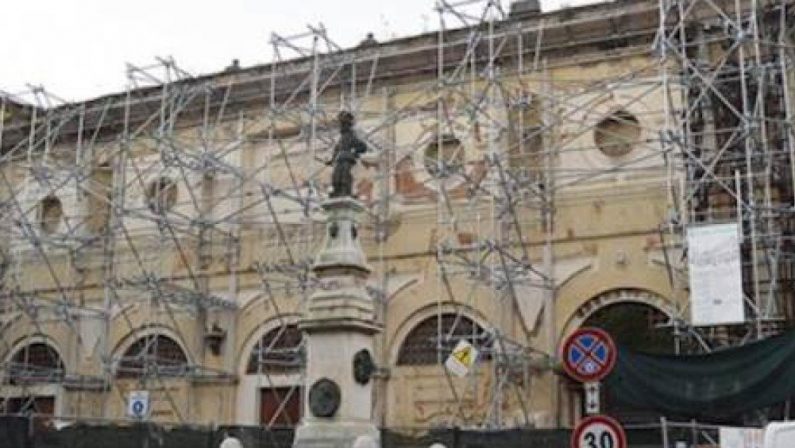 Avellino, la storica Dogana, simbolo della città, messa all'asta: scatta la mobilitazione 