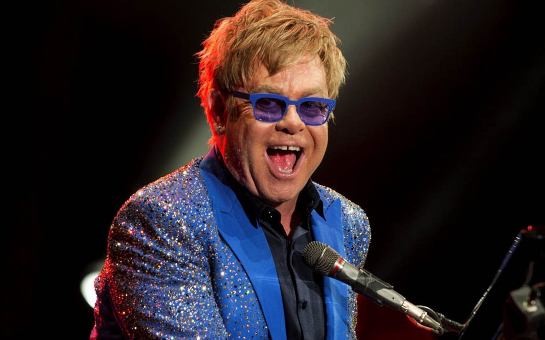 Pompei, è “febbre” per l’arrivo di Elton John:  biglietti anche a oltre 1000 euro