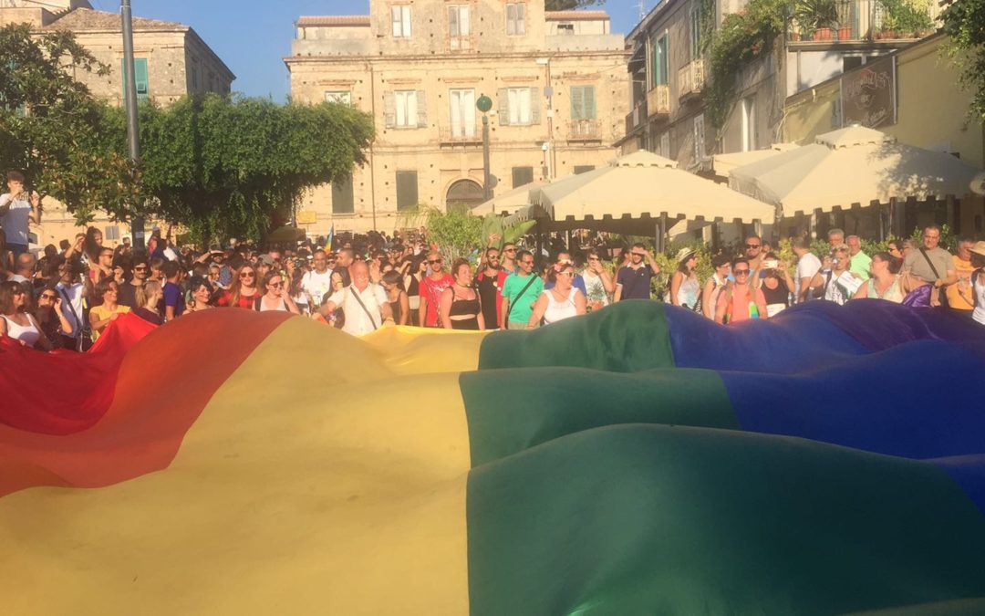 Una precedente edizione del Gay pride in Calabria