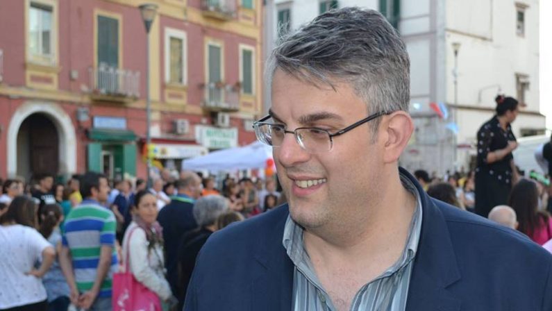 Unioni civili, In Campania primo sindaco omosessuale ad unirsi in matrimonio