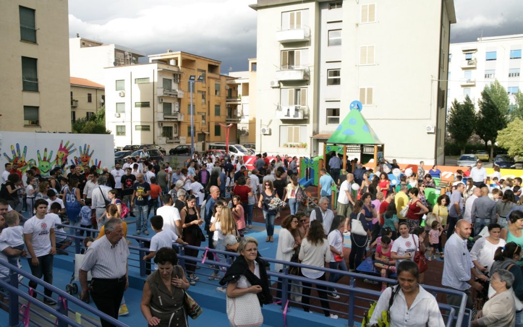 FOTO – Il sogno è diventato realtà: inaugurato a Cosenza il parco giochi accessibile a tutti i bambini