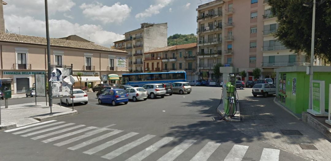 Suicidio a Cosenza: un uomo si è tolto la vita gettandosi dal quinto piano