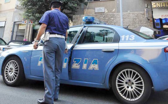 Permesso di soggiorno falso e prostituzione: denunciati a Cosenza due cittadini cinesi