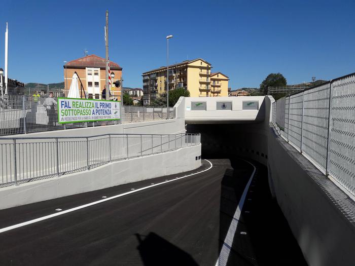 Potenza, si scioglie un altro nodo viarioInaugurato sottopasso di via Angilla Vecchia