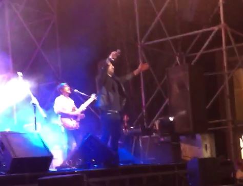 VIDEO – Black out “spegne” il concerto a Cosenza  Il guasto durante l’esibizione dei Tiromancino