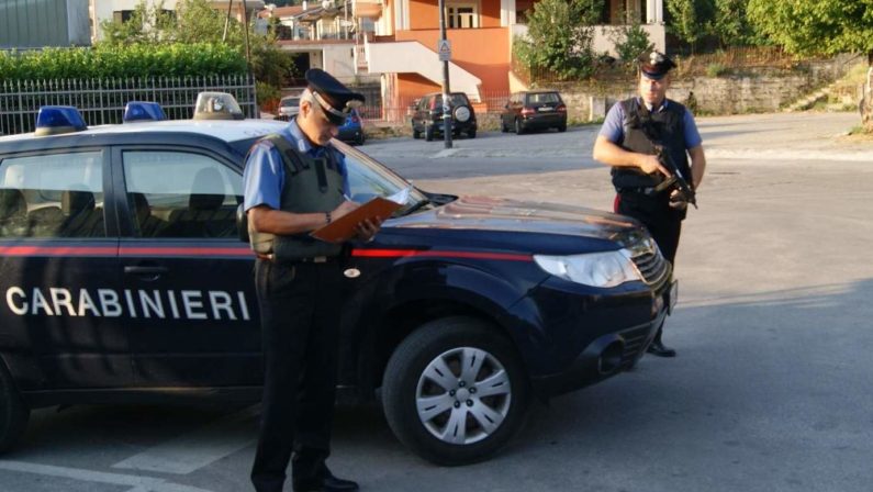 Rapisce e sequestra per due giorni la sua ex, marocchino arrestato nel casertano