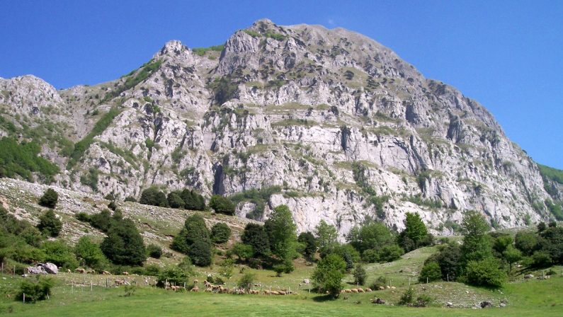 Pista abusiva nel Parco del Pollino, due denunciati