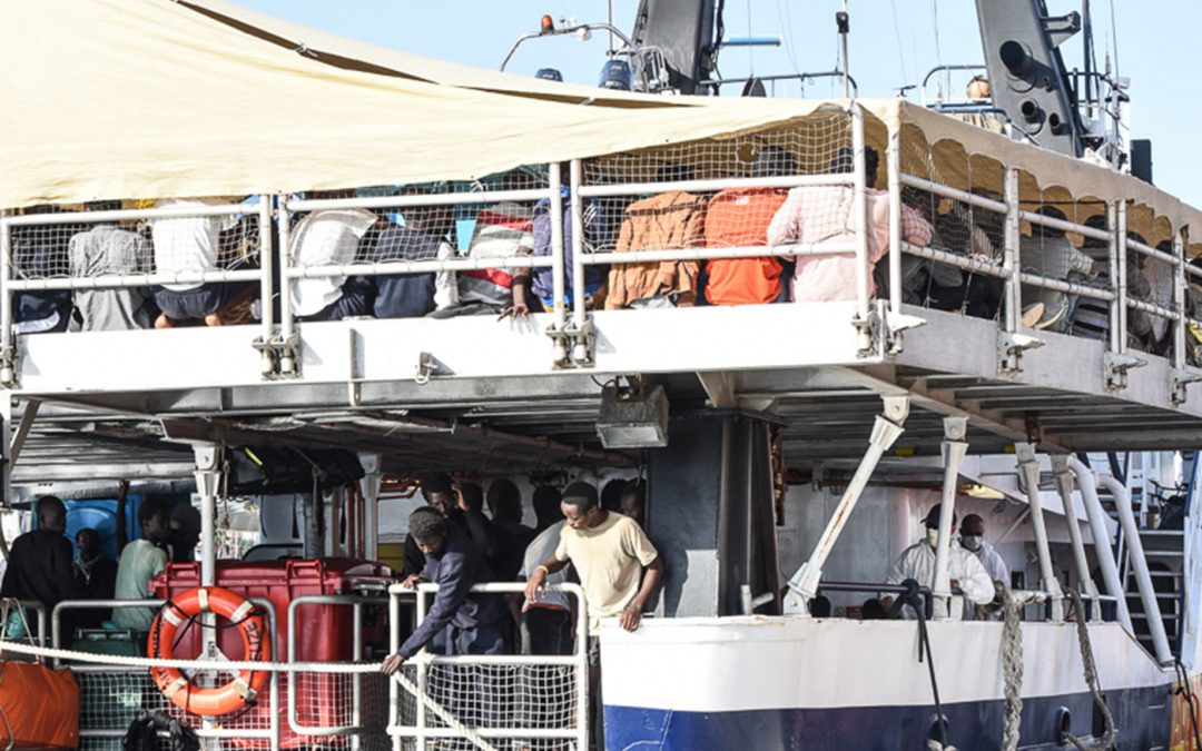 Uno sbarco di migranti