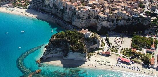 Una veduta della spiaggia di Tropea