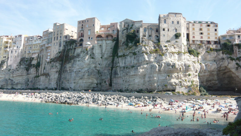 Tropea Festival “Leggere&Scrivere”, sei giorni  per raccontare la Calabria e discutere di attualità