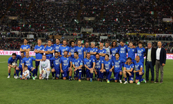  La Nazionale Azzurri dello Spettacolo in campo ad Avellino nel segno della solidarietà