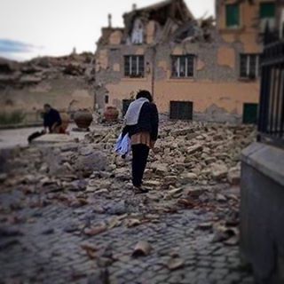 Un'immagine degli effetti del terremoto nel centro Italia