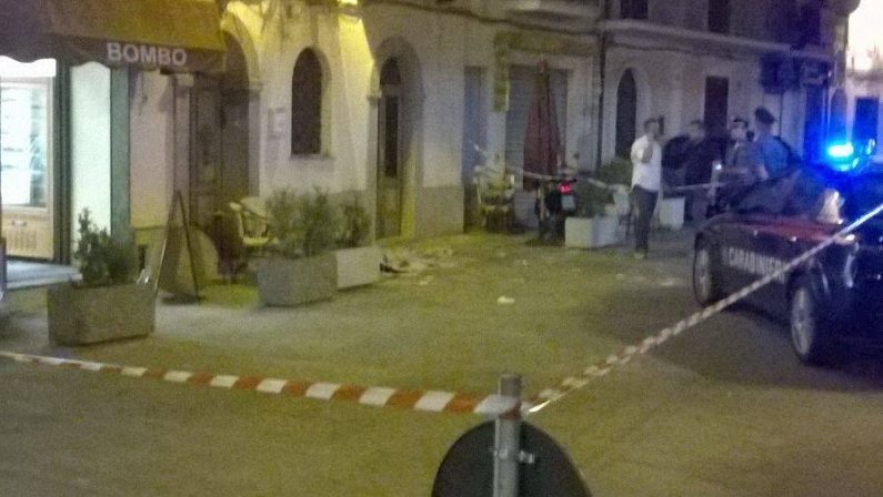 Operata la ragazza ferita davanti al bar nel ViboneseNon si esclude che l'obiettivo fosse un'altra persona