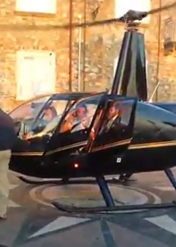 VIDEO - Matrimonio straordinario a NicoteraGli sposi arrivano in chiesa in elicottero