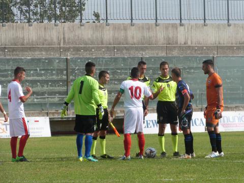Il Calcio di Inizio tra Sersale e Gladiator alla prima giornata