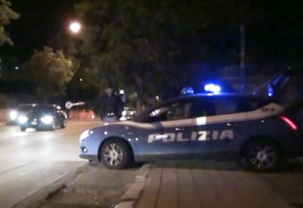 Ubriaca alla guida dell’auto sbatte contro un cancello : la Polizia ferma 38enne di Nola