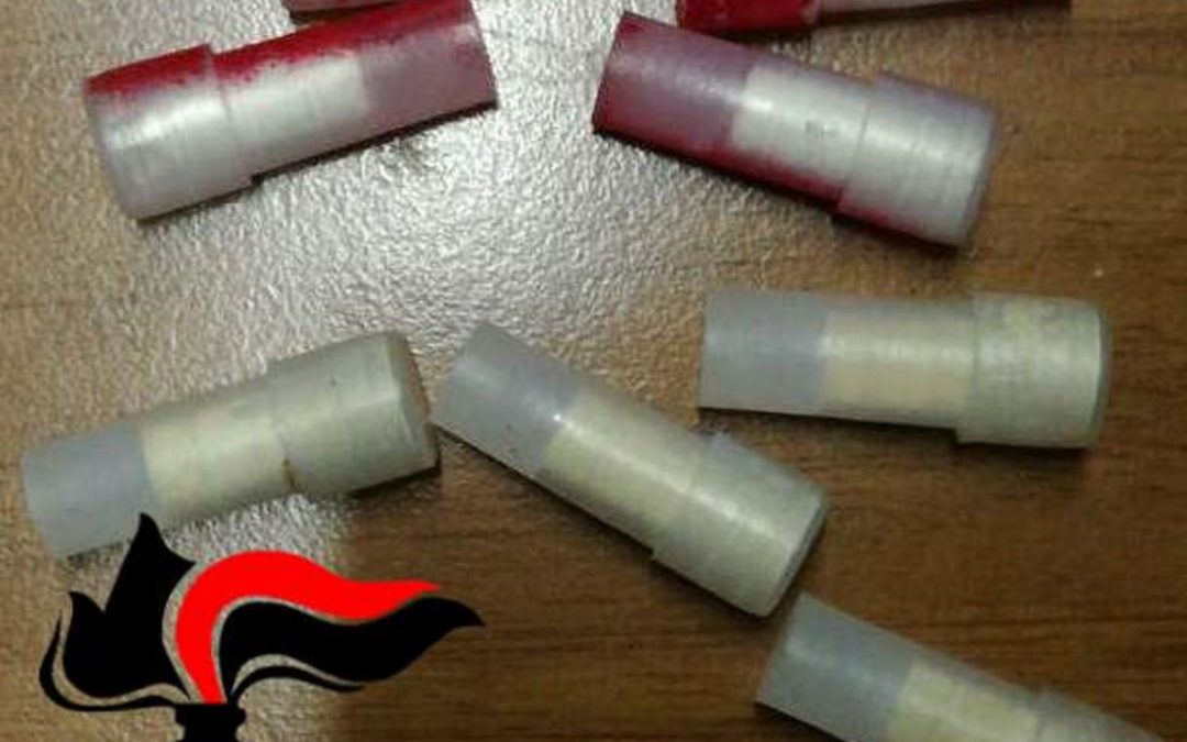 Sorpreso di notte in possesso di eroina e cocaina: preso 26enne irpino