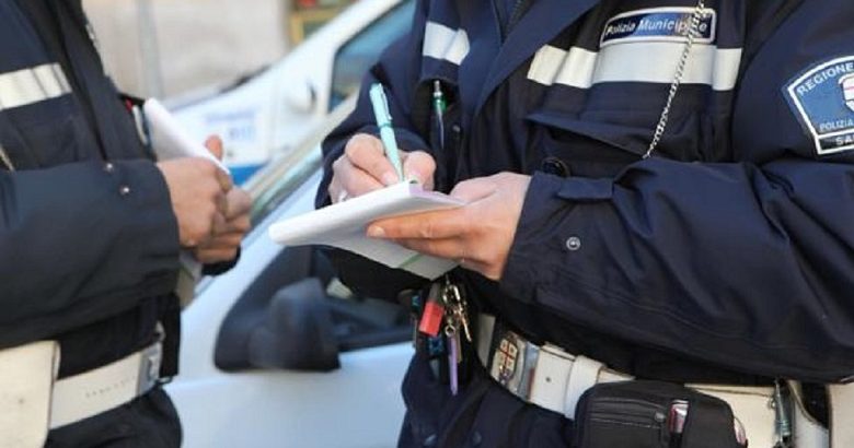 Matera, record di multe (240) per sosta selvaggia nel ponte di Ognissanti