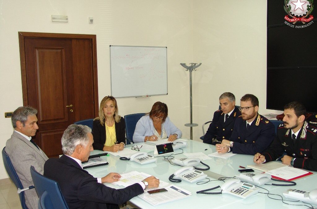 Truffe finanziarie: ad Avellino prima riunione operativa Comitato prefettizio di coordinamento