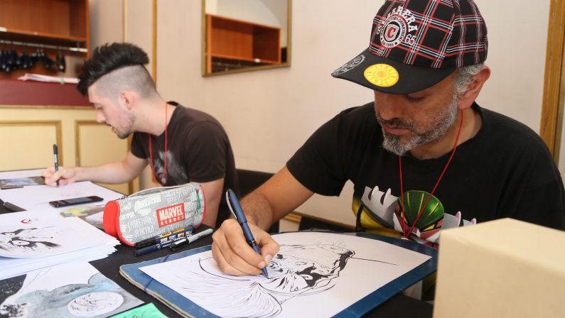 FOTO - Dibattiti, gadget e giochi: le foto del Festival del Fumetto di Cosenza