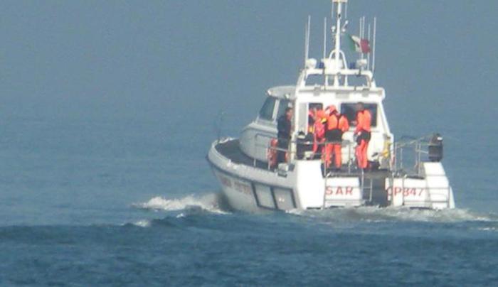 Sbarco in Calabria, 82 migranti sulla costa IonicaIl gruppo di iracheni per ora ospitati a Roccella