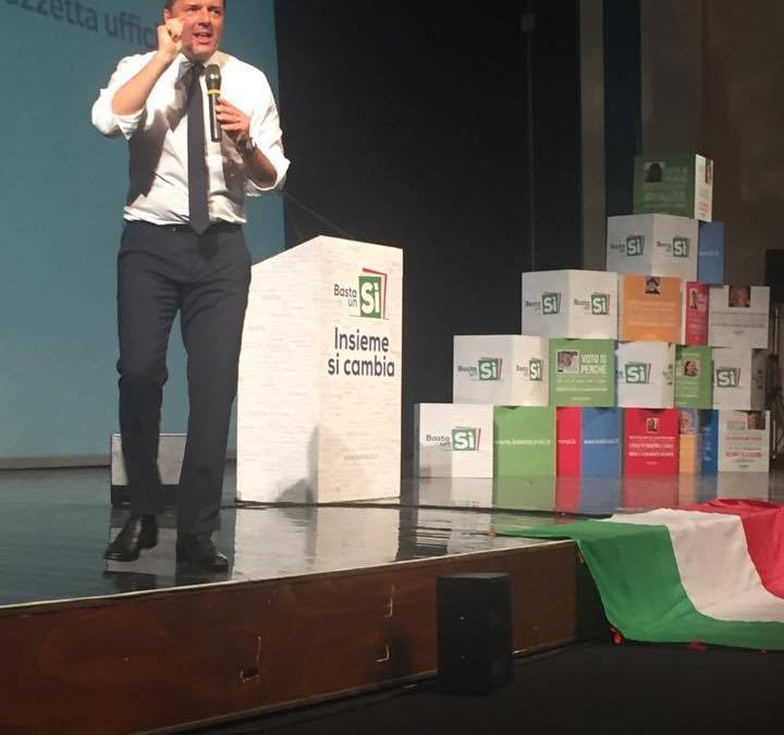 VIDEO – Renzi ad Avellino contro la Raggi e i frigoriferi in strada
