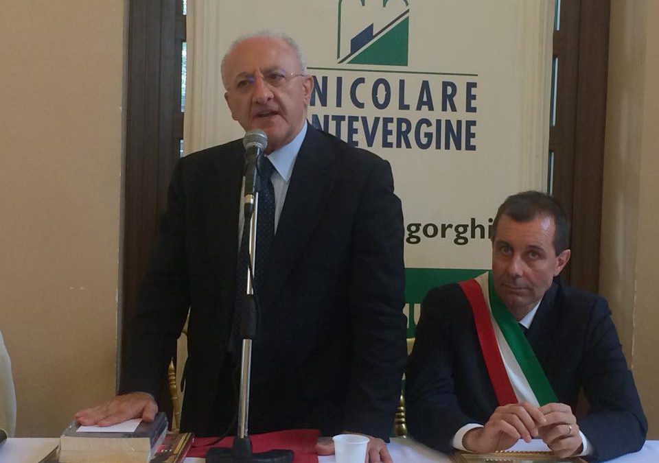 De Luca, luci d’artista: “In Campania oltre due milioni di visitatori”