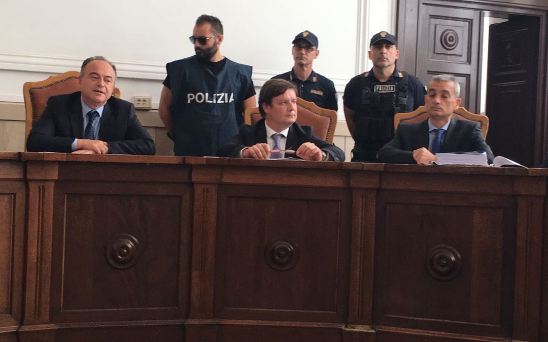 Gratteri, Luberto e De Santis durante la conferenza stampa sui risultati dell'operazione