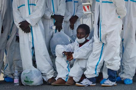 Allarme migranti in Campania, arrivate ben 463 persone a Napoli