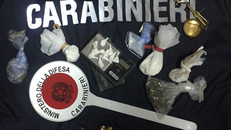 Nusco, controlli dei Carabinieri che sequestrano droghe e denunciano varie persone