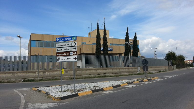 Criminalità a Catanzaro lido, arrestato dopo sei furtiIl sindaco: «L'escalation deve essere fermata»