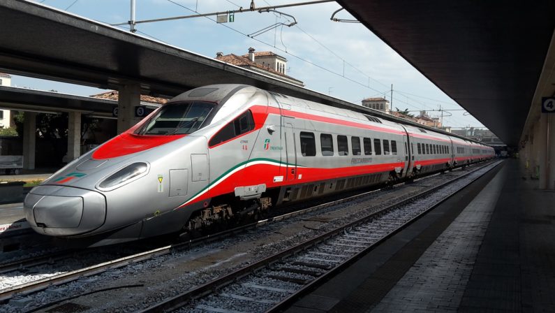 Trenitalia, domenica parte l’orario invernale  In Calabria aumentano i collegamenti con le “Frecce”
