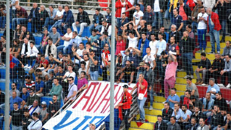 Calcio, la Vibonese ripescata in Lega ProAccolto il ricorso presentato contro il Messina