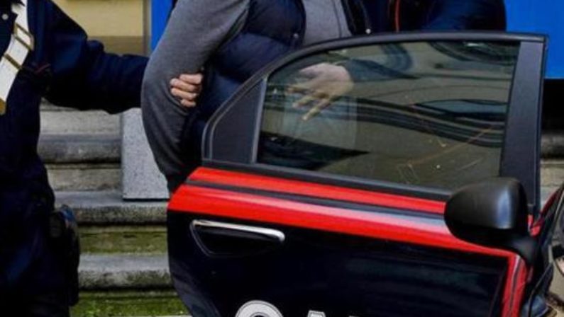 Insulti e minacce di morte agli anziani genitori, arrestato dai carabinieri un uomo nel Catanzarese