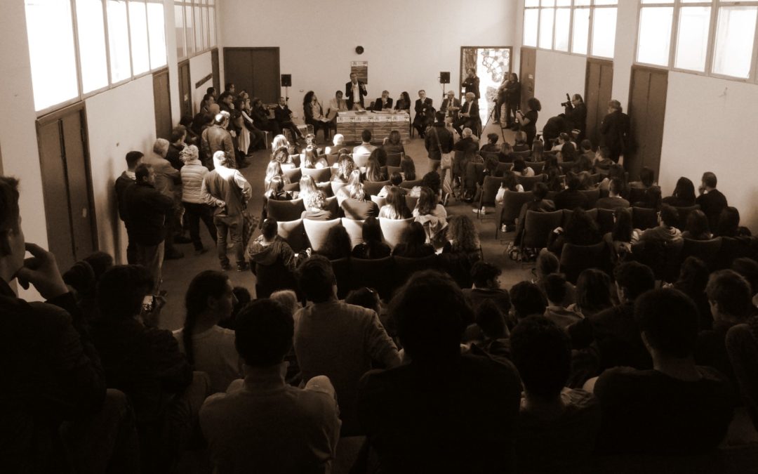 auditorium dell'Officina delle Culture Gelsomina Verde Scampia nel maggio 2016