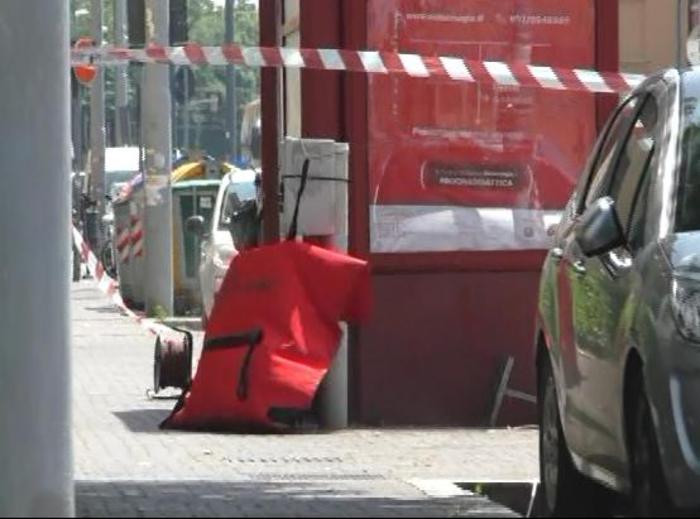 Dopo Berlino, torna la psicosi terrorismo: a Napoli trovata borsa sospatta
