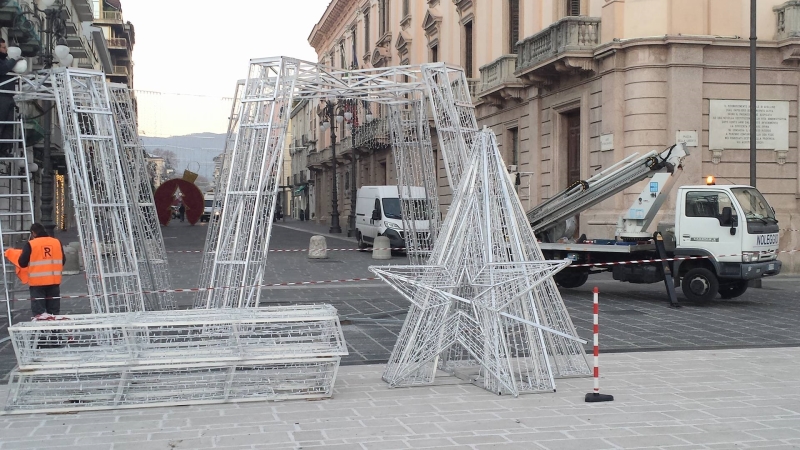 “Avellino expost” entra nel vivo: domani start per il Villaggio del Gusto, accensione dell’Albero di Natale di Piazza Libertà e delle luminarie