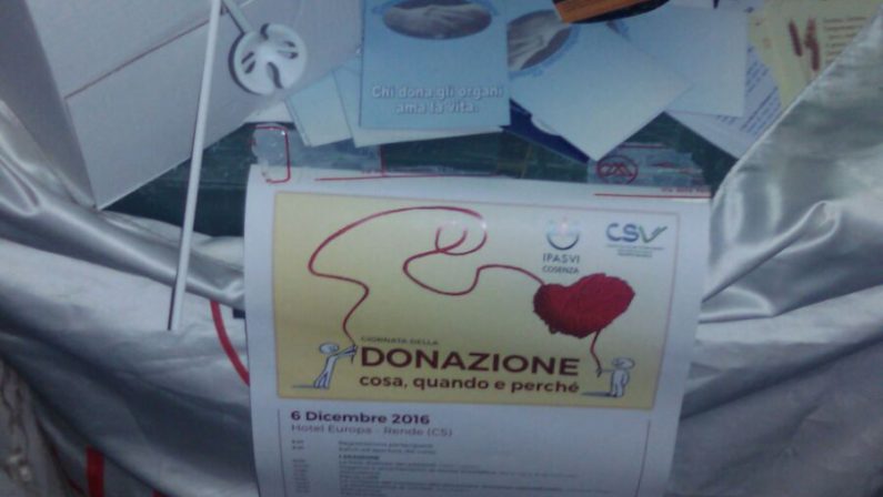 FOTO - A Cosenza lo stand di Ipasvi e Csv per la Giornata della Donazione degli organi