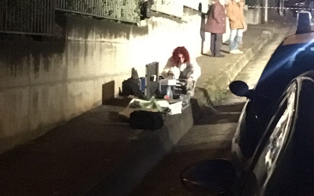 Il medico legale Katiuscia Bisogni con il cadavere di Rosario Mazza