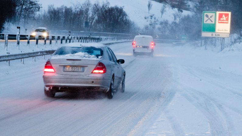 Maltempo, scuole chiuse e a Potenza stop ai mezzi pesanti