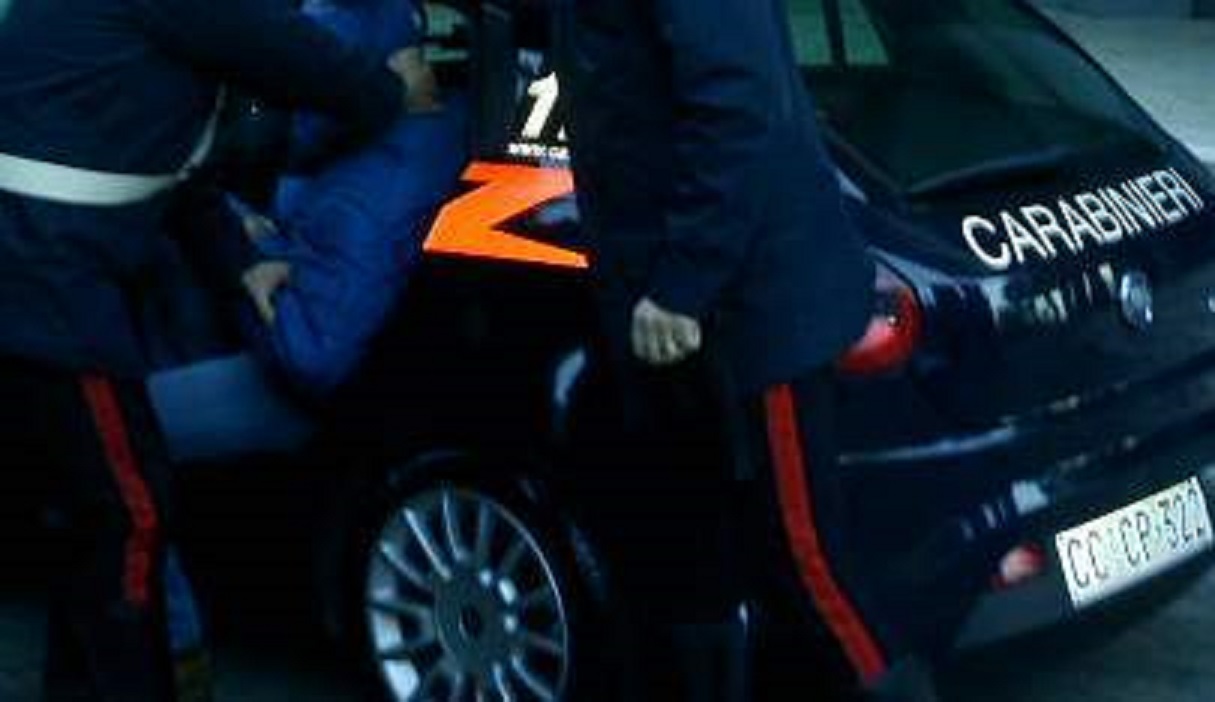 carabinieri avellino_2.JPG