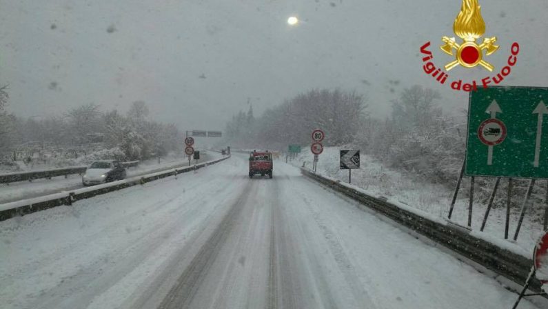 Emergenza neve, la Regione Campania approva lo stato di calamità